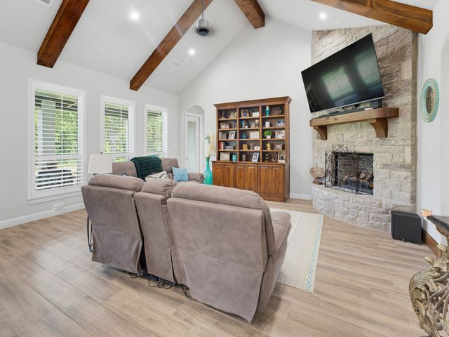 209 Rio Rancho Drive, Decatur, TX 76234