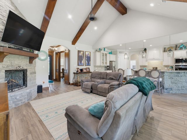 209 Rio Rancho Drive, Decatur, TX 76234