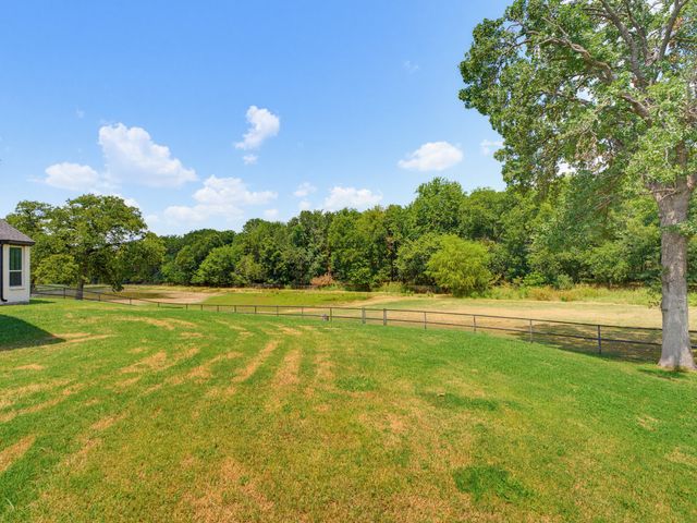 209 Rio Rancho Drive, Decatur, TX 76234