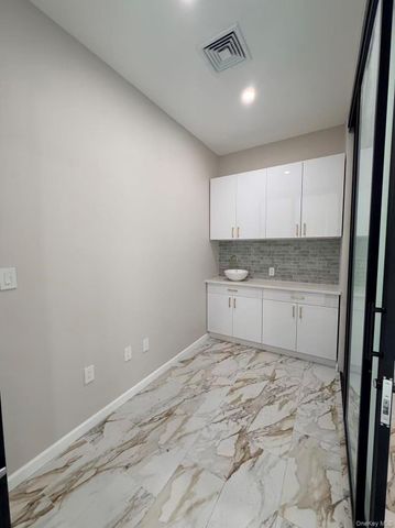 14147 Northern Boulevard 2nd FL, Flushing, NY 11354