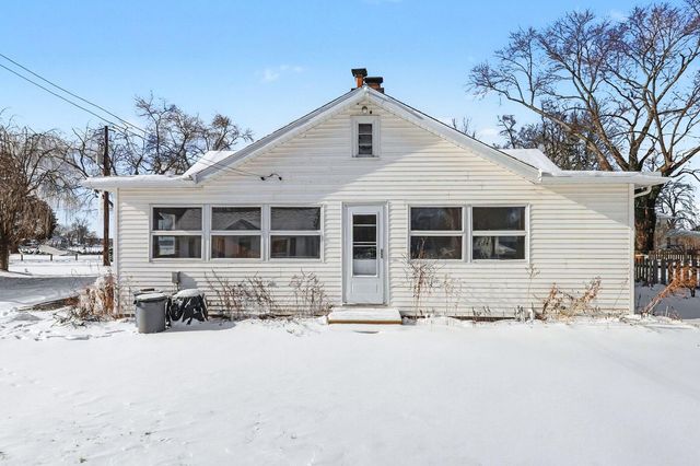 11637 Algonquin Drive, Hamburg Twp, MI 48169