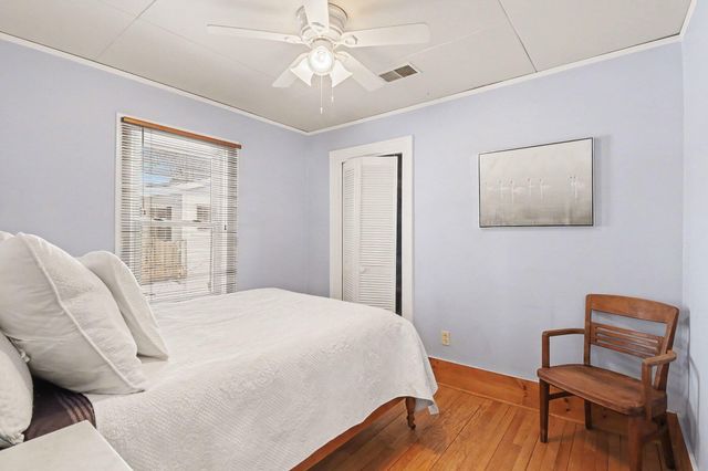 11637 Algonquin Drive, Hamburg Twp, MI 48169