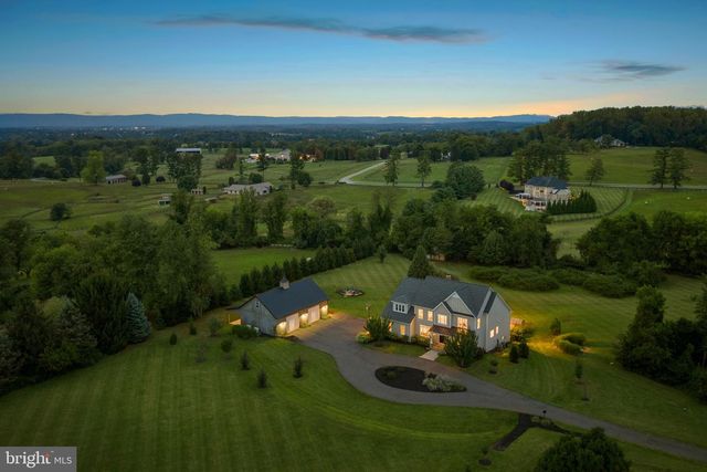 16573 CLARKES GAP RD, Paeonian Springs, VA 20129