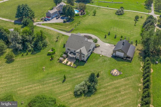 16573 CLARKES GAP RD, Paeonian Springs, VA 20129