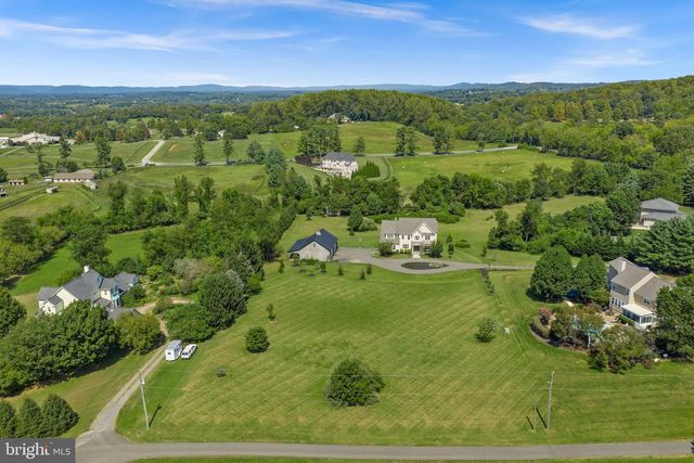 16573 CLARKES GAP RD, Paeonian Springs, VA 20129