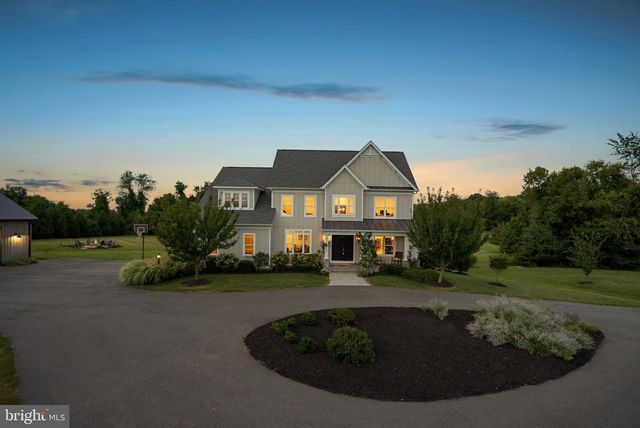 16573 CLARKES GAP RD, Paeonian Springs, VA 20129