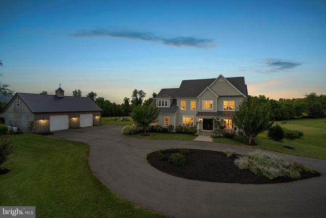 16573 CLARKES GAP RD, Paeonian Springs, VA 20129