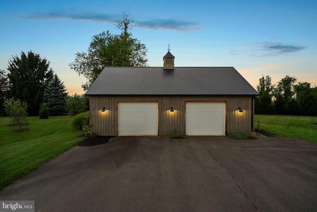 16573 CLARKES GAP RD, Paeonian Springs, VA 20129