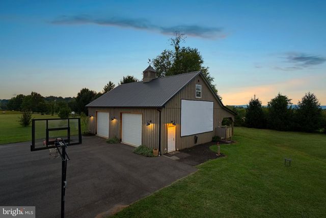 16573 CLARKES GAP RD, Paeonian Springs, VA 20129