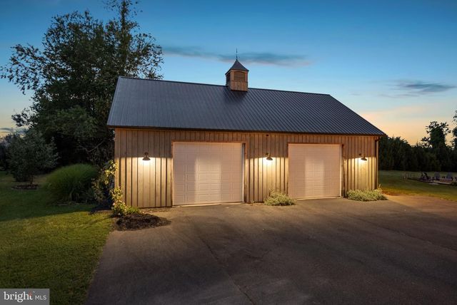 16573 CLARKES GAP RD, Paeonian Springs, VA 20129