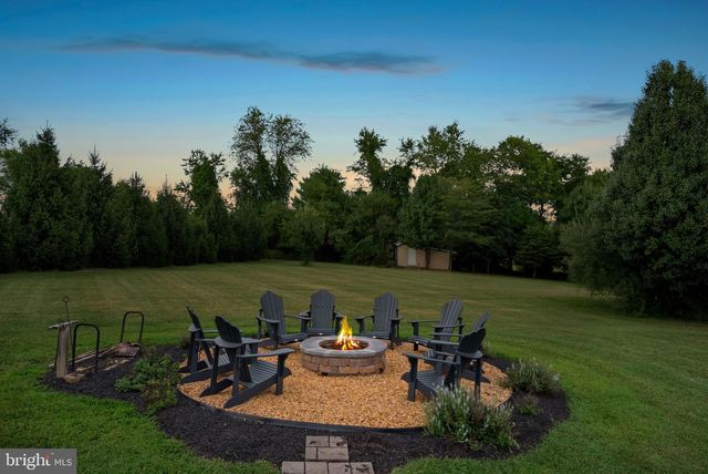 16573 CLARKES GAP RD, Paeonian Springs, VA 20129