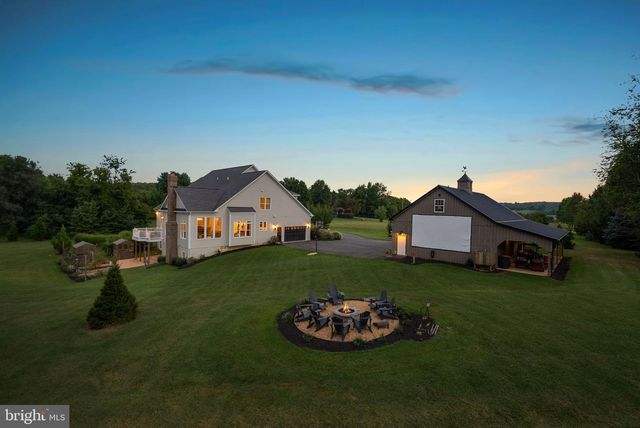 16573 CLARKES GAP RD, Paeonian Springs, VA 20129