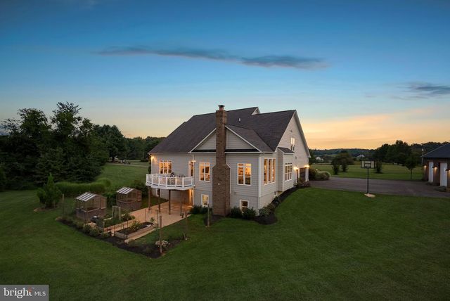 16573 CLARKES GAP RD, Paeonian Springs, VA 20129
