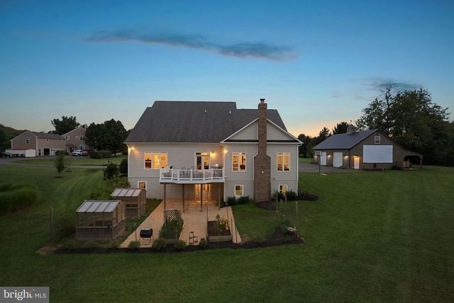 16573 CLARKES GAP RD, Paeonian Springs, VA 20129