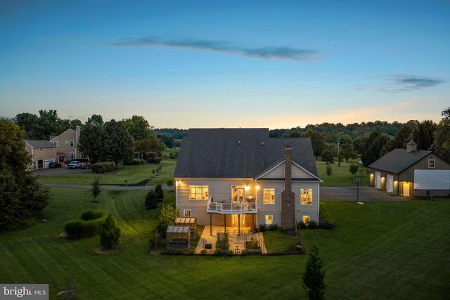 16573 CLARKES GAP RD, Paeonian Springs, VA 20129