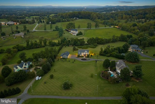 16573 CLARKES GAP RD, Paeonian Springs, VA 20129
