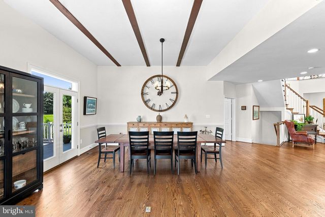 16573 CLARKES GAP RD, Paeonian Springs, VA 20129