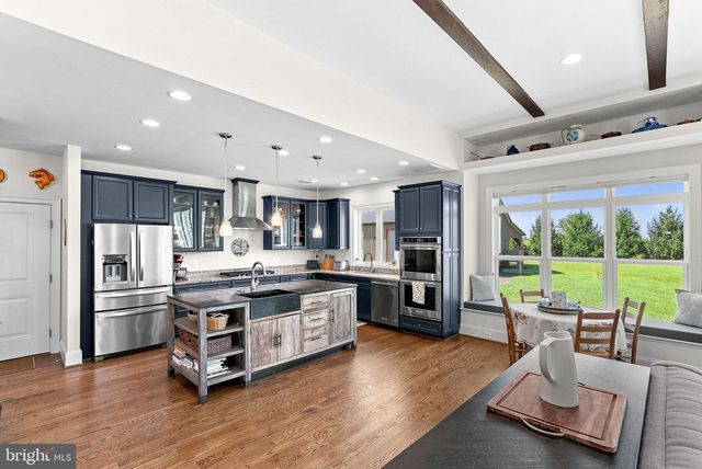 16573 CLARKES GAP RD, Paeonian Springs, VA 20129
