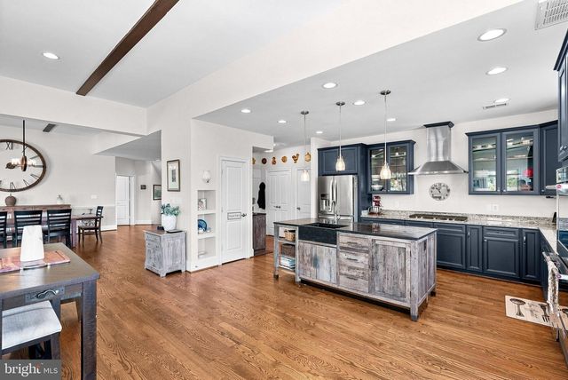 16573 CLARKES GAP RD, Paeonian Springs, VA 20129