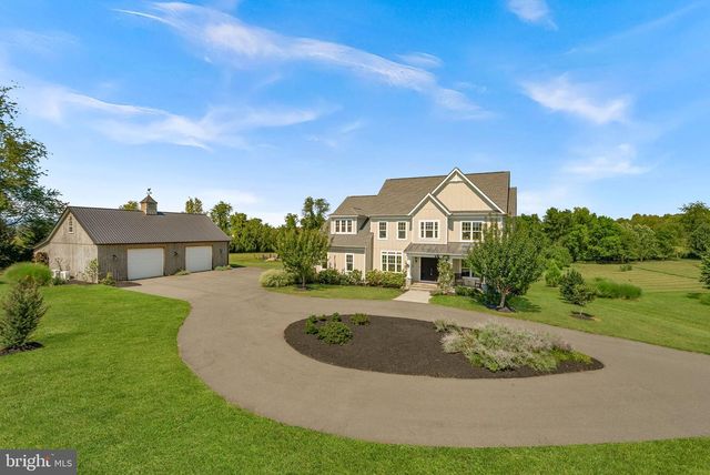 16573 CLARKES GAP RD, Paeonian Springs, VA 20129