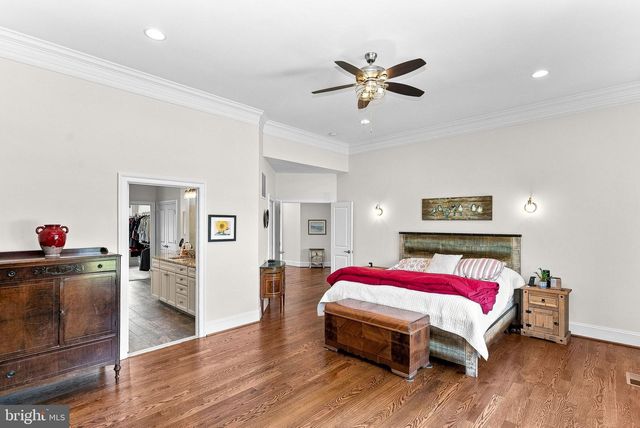 16573 CLARKES GAP RD, Paeonian Springs, VA 20129