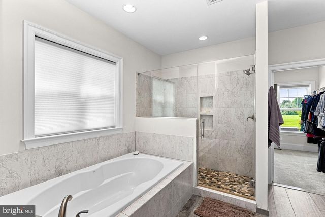 16573 CLARKES GAP RD, Paeonian Springs, VA 20129