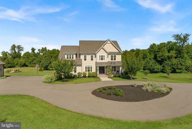 16573 CLARKES GAP RD, Paeonian Springs, VA 20129