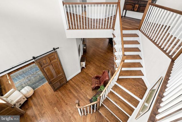 16573 CLARKES GAP RD, Paeonian Springs, VA 20129