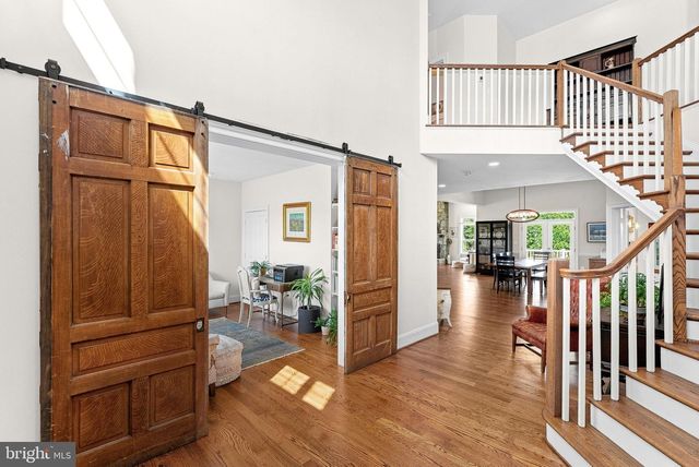 16573 CLARKES GAP RD, Paeonian Springs, VA 20129