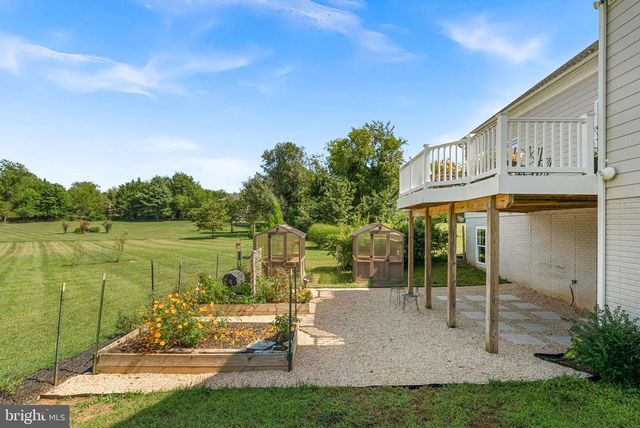 16573 CLARKES GAP RD, Paeonian Springs, VA 20129