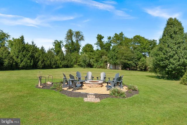 16573 CLARKES GAP RD, Paeonian Springs, VA 20129