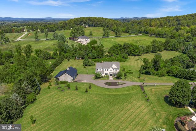 16573 CLARKES GAP RD, Paeonian Springs, VA 20129