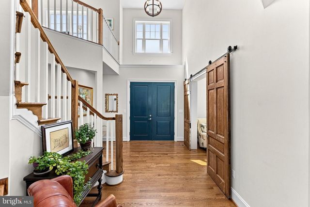 16573 CLARKES GAP RD, Paeonian Springs, VA 20129