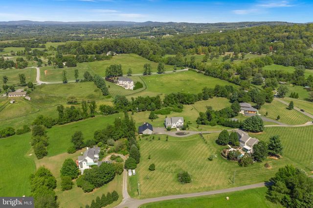 16573 CLARKES GAP RD, Paeonian Springs, VA 20129