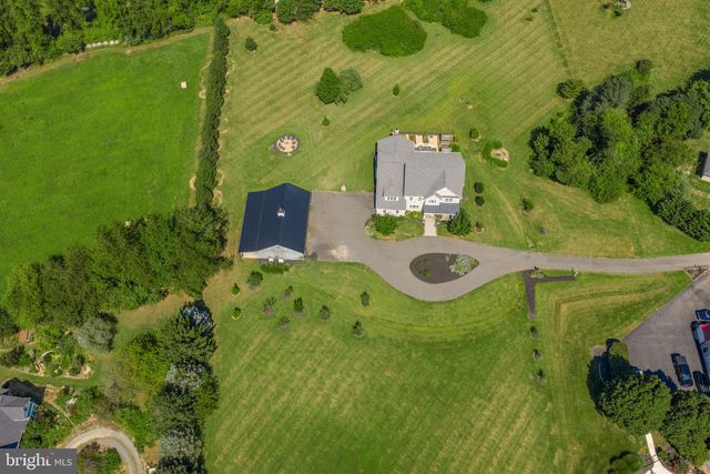 16573 CLARKES GAP RD, Paeonian Springs, VA 20129