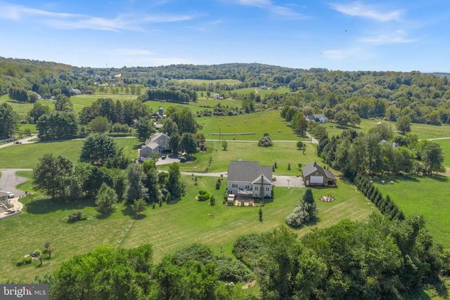 16573 CLARKES GAP RD, Paeonian Springs, VA 20129