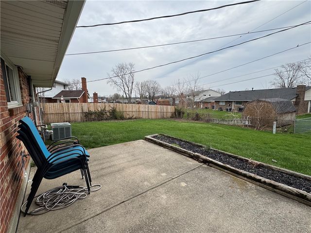 5850 Corlett Court, Huber Heights, OH 45424