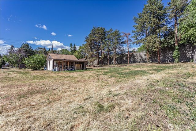 1314 Walnut Street, Wenatchee, WA 98801