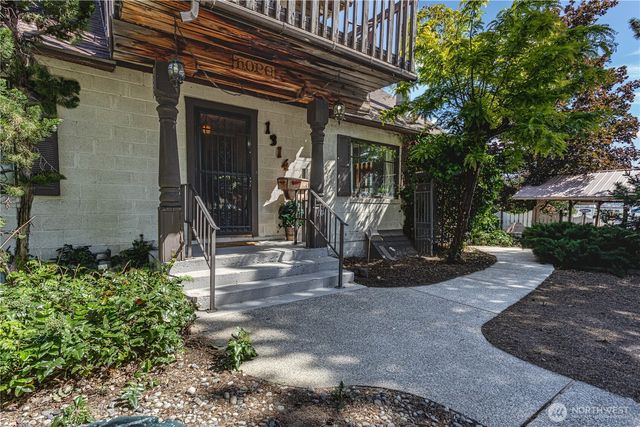 1314 Walnut Street, Wenatchee, WA 98801