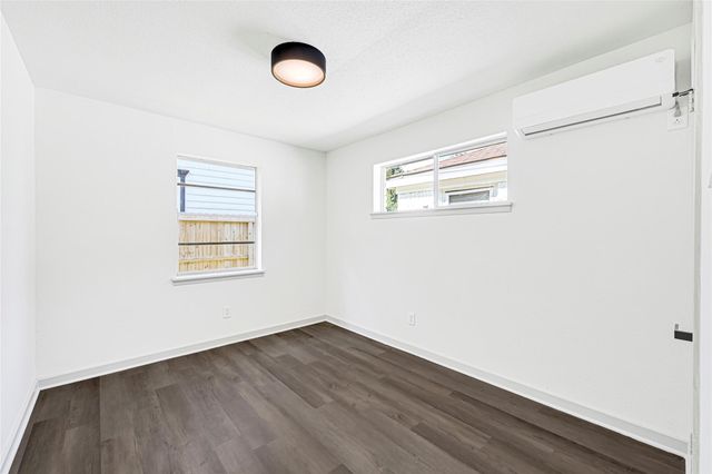8701 Bertwood Street, Houston, TX 77016