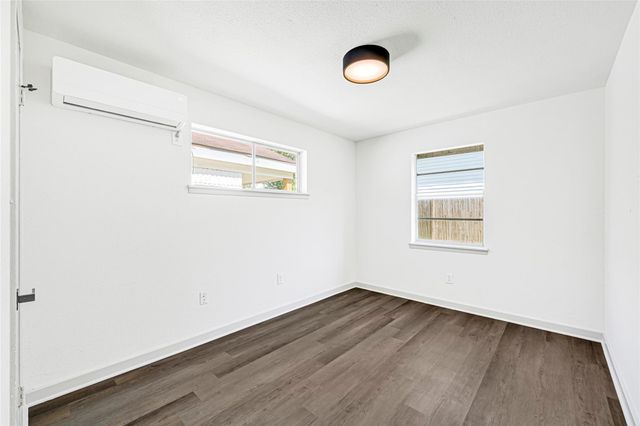 8701 Bertwood Street, Houston, TX 77016