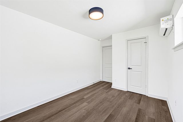 8701 Bertwood Street, Houston, TX 77016