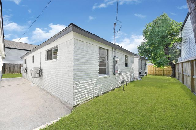 8701 Bertwood Street, Houston, TX 77016
