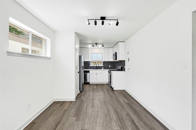 8701 Bertwood Street, Houston, TX 77016