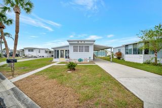 122 E SAINT JOHNS WAY, Apollo Beach, FL 33572