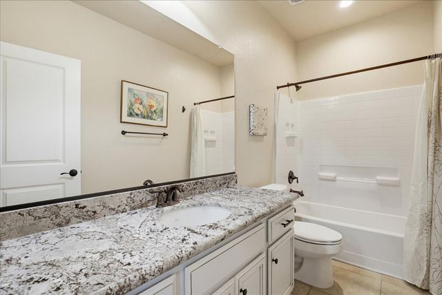 21456 Rucker Ct, Grass Valley, CA 95949