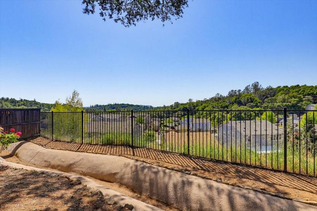 21456 Rucker Ct, Grass Valley, CA 95949
