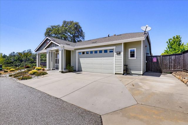 21456 Rucker Ct, Grass Valley, CA 95949