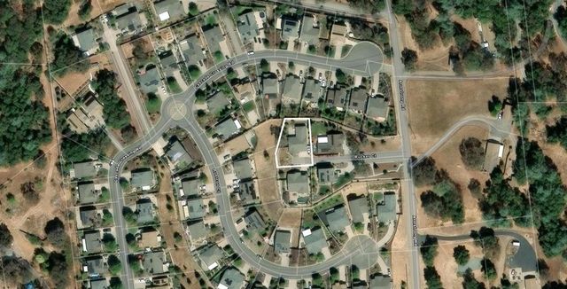 21456 Rucker Ct, Grass Valley, CA 95949