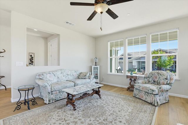 21456 Rucker Ct, Grass Valley, CA 95949